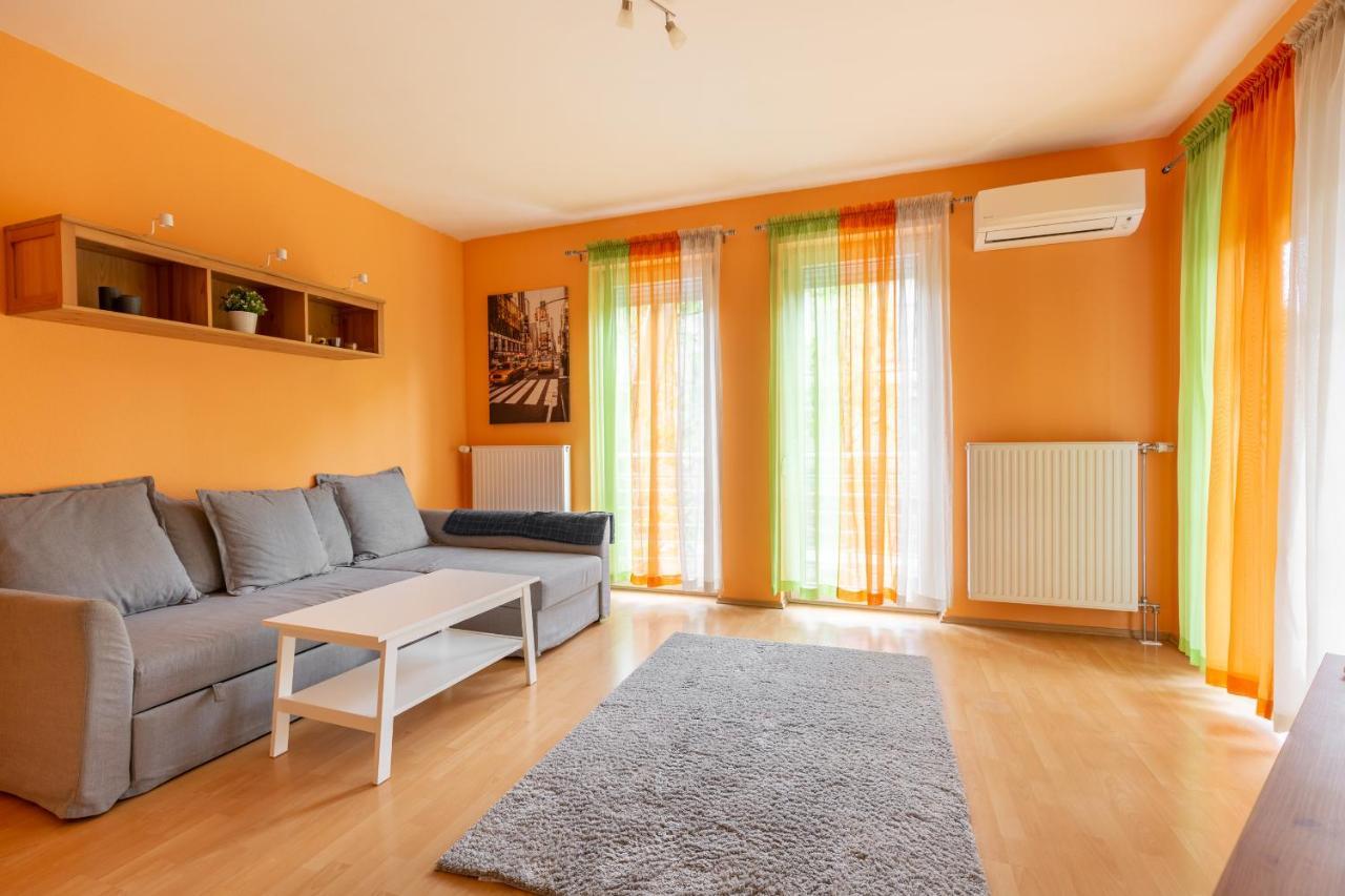 M36 Mester Apartment บูดาเปสต์ ภายนอก รูปภาพ