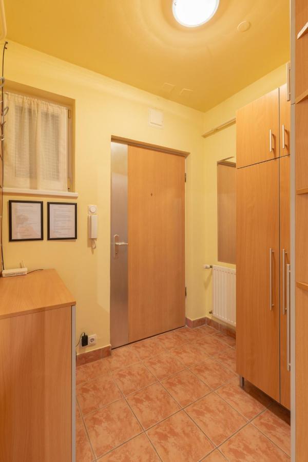 M36 Mester Apartment บูดาเปสต์ ภายนอก รูปภาพ