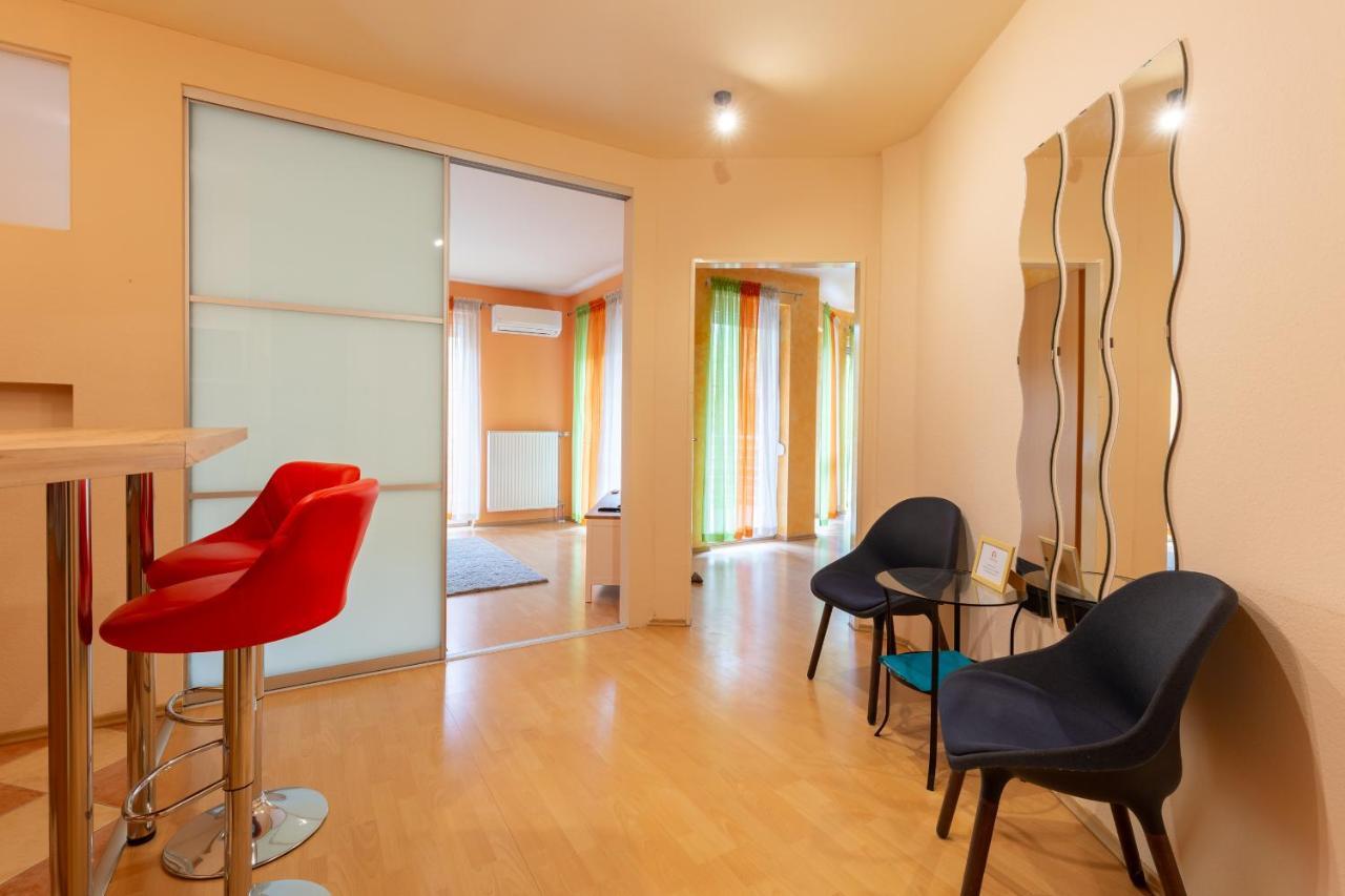 M36 Mester Apartment บูดาเปสต์ ภายนอก รูปภาพ